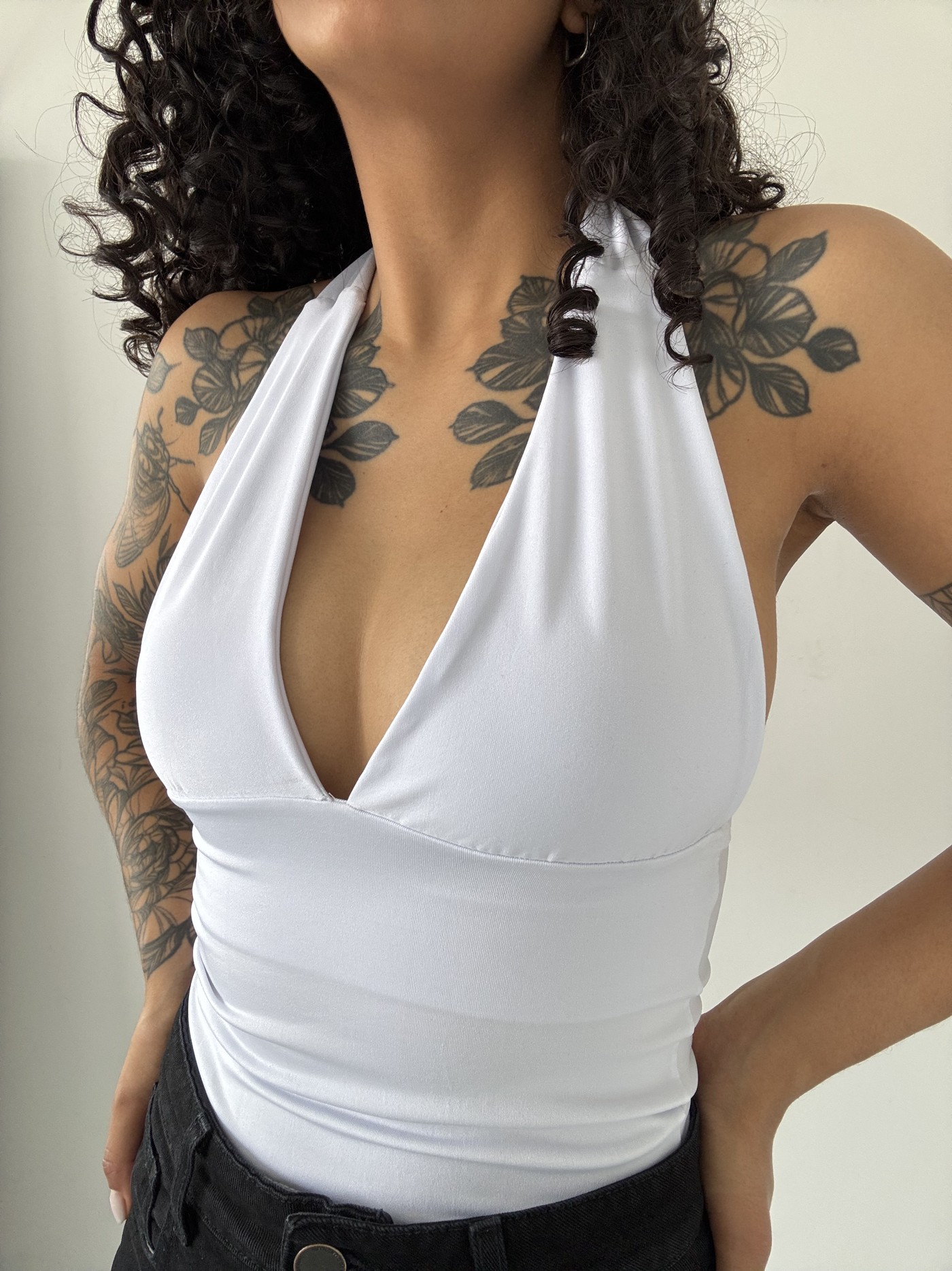 Top Frente Única Branco — Detalhe